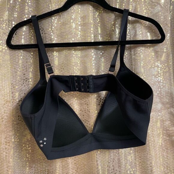 Aerie Real Me Full Coverage Black Wireless Bra, 40C - Picture 2 of 6